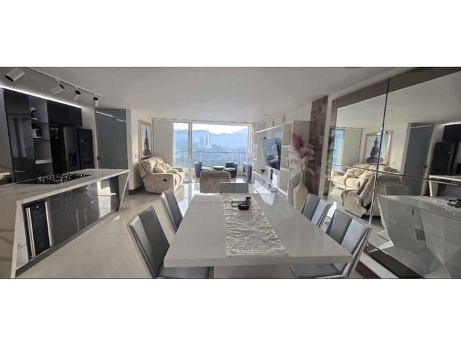 Apartaestudio en venta en Aves Maria, Sabaneta, 140 m² · foto 9 de 24