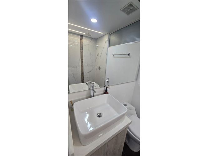 Apartaestudio en venta en Aves Maria, Sabaneta, 140 m² · foto 21 de 24