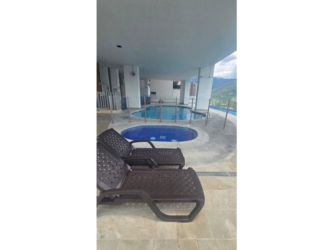 Apartaestudio en venta en Aves Maria, Sabaneta, 140 m² · foto 23 de 24