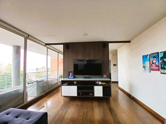 Apartamento de 4 alcobas en venta en Los Rosales, Bogotá, 158 m² · foto 6 de 20