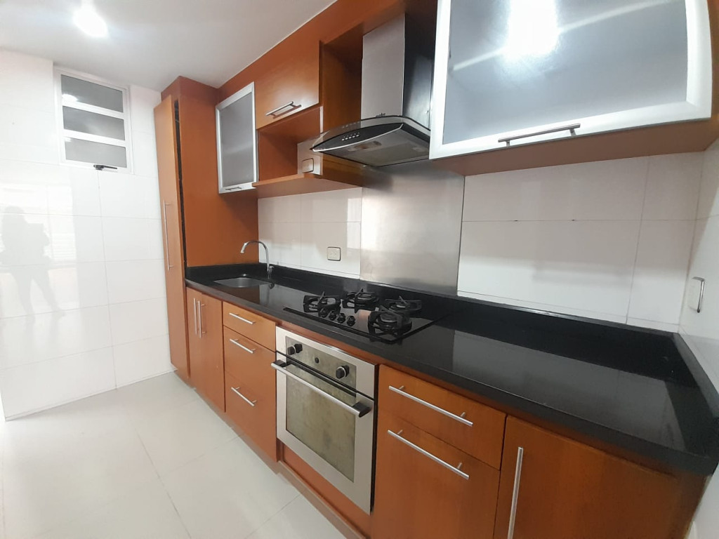 Apartamento en venta en Santa Barbara, Bogotá · foto 5 de 24