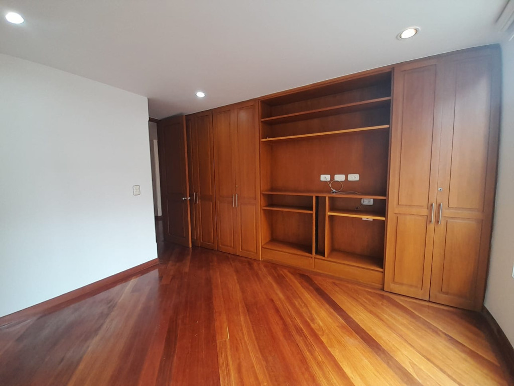 Apartamento en venta en Santa Barbara, Bogotá · foto 15 de 24