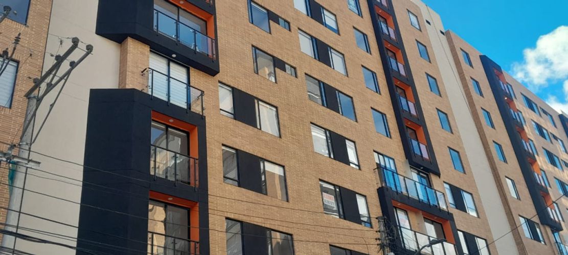 Apartaestudio en venta en Santa Barbara Alta, Bogotá, 37 m² · foto 2 de 24