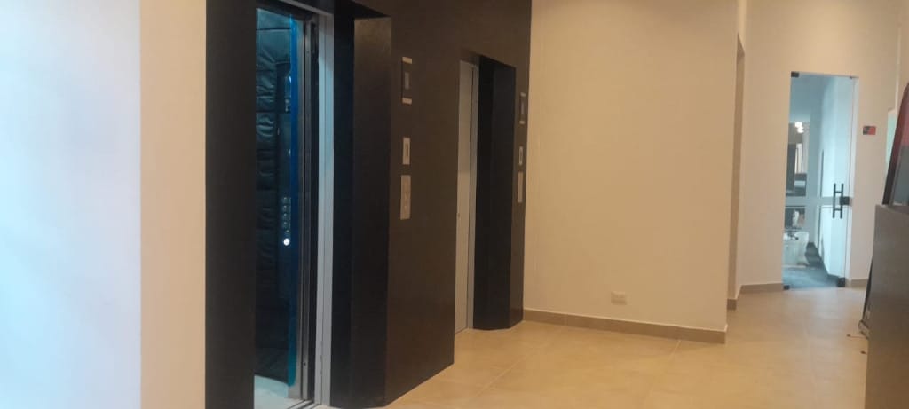 Apartaestudio en venta en Santa Barbara Alta, Bogotá, 37 m² · foto 7 de 24