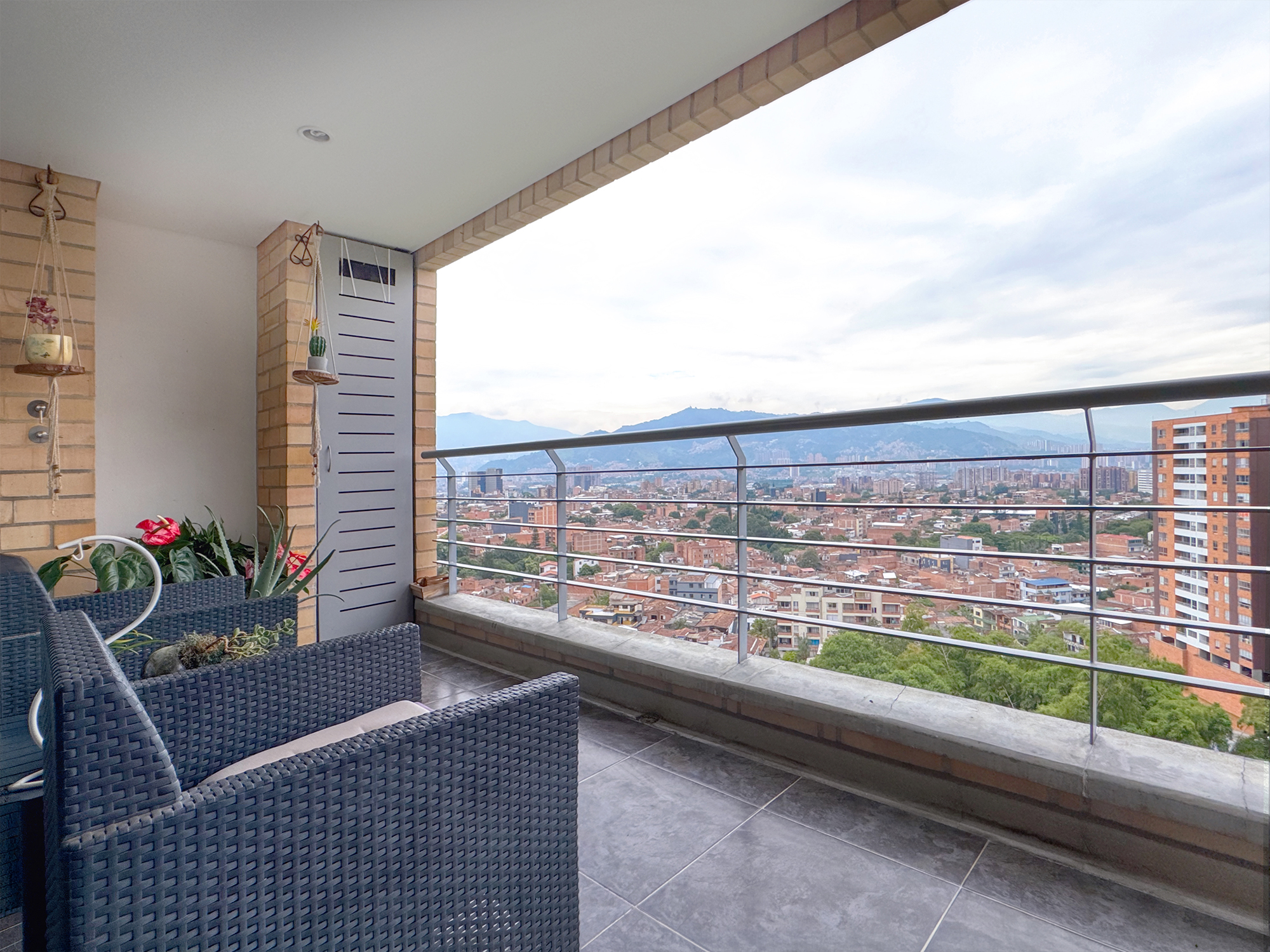 Apartamento en venta en Cumbres, Envigado · foto 3 de 15