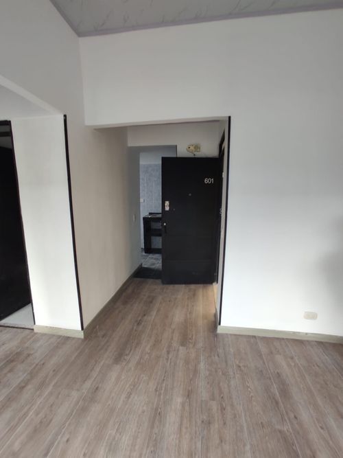 Apartamento de 2 alcobas en venta en El Dorado, Soacha, 38 m² · foto 5 de 11