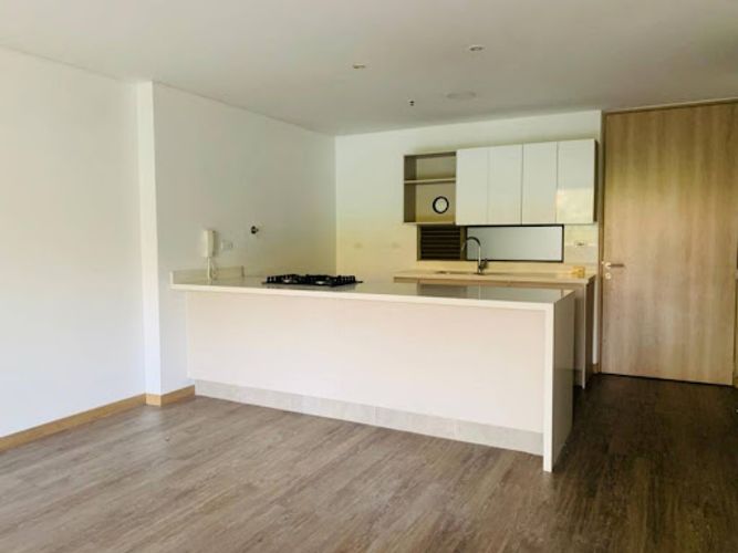 Apartamento de 1 alcoba en arriendo en Los Balsos, Medellín, 97 m² · foto 4 de 14