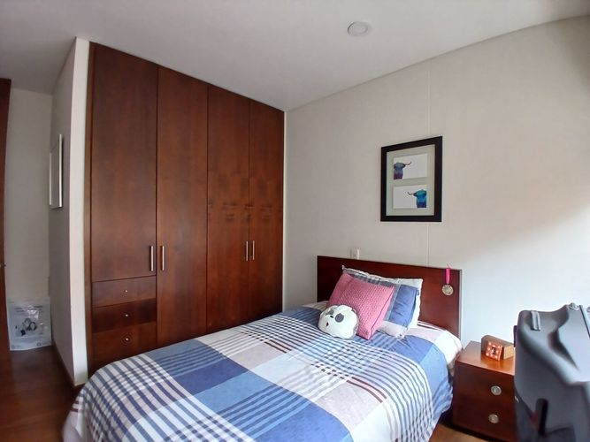 Apartamento de 4 alcobas en venta en Los Rosales, Bogotá, 158 m² · foto 14 de 20