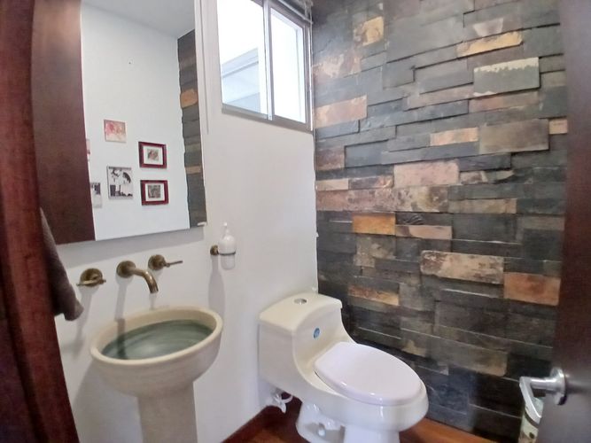 Apartamento de 4 alcobas en venta en Los Rosales, Bogotá, 158 m² · foto 9 de 20