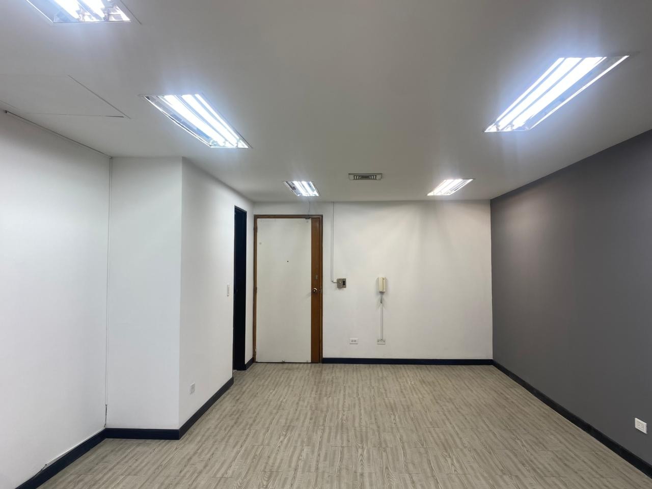 Oficina en venta en El Poblado, Medellín 5