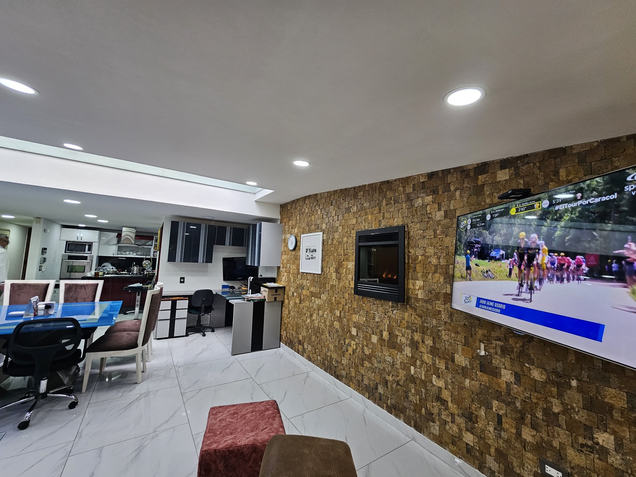 Apartamento en venta en Puente Largo, Bogotá · foto 2 de 22