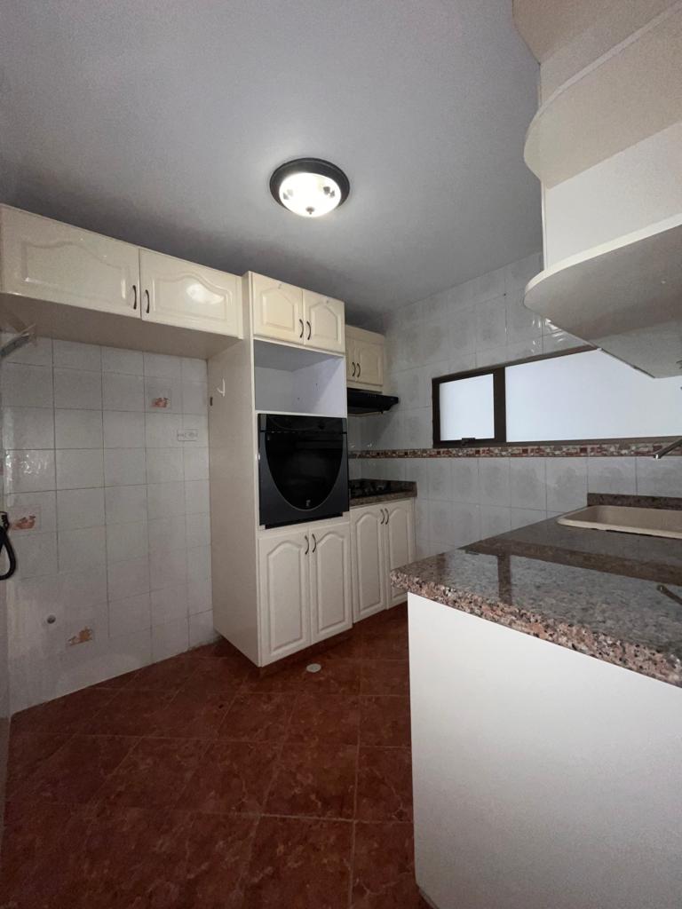 Apartamento en venta en El Contador, Bogotá · foto 4 de 24
