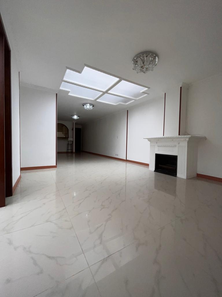 Apartamento en venta en El Contador, Bogotá · foto 10 de 24