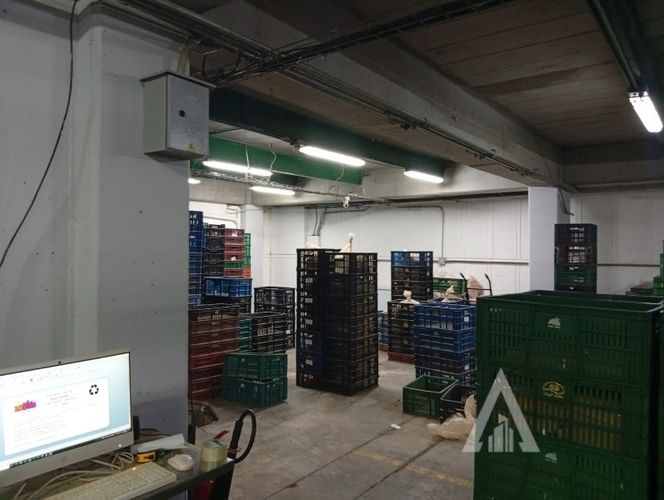 Bodega en arriendo en Colasania, Medellín, 1200 m² · foto 2 de 23