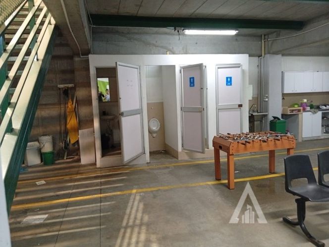 Bodega en arriendo en Colasania, Medellín, 1200 m² · foto 5 de 23