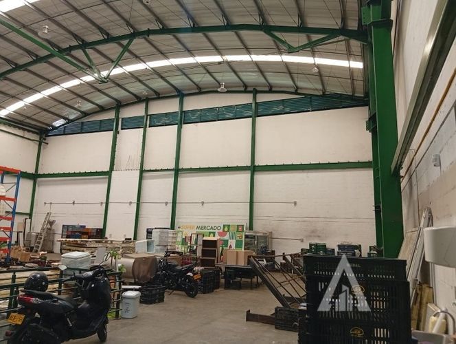 Bodega en arriendo en Colasania, Medellín, 1200 m² · foto 7 de 23