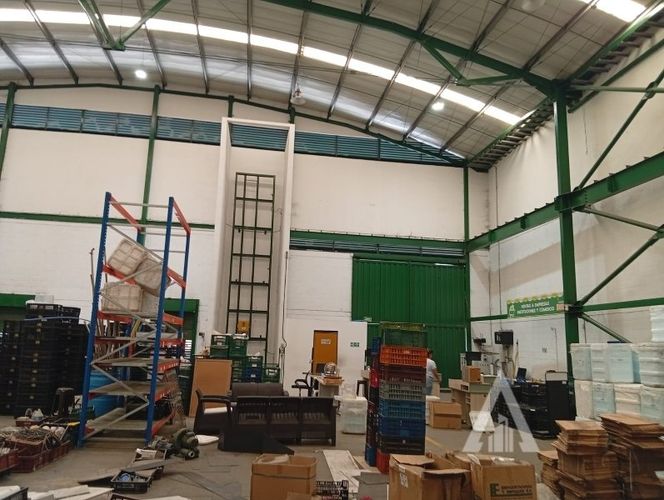 Bodega en arriendo en Colasania, Medellín, 1200 m² · foto 8 de 23