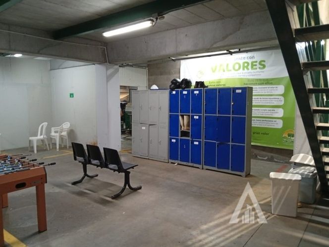 Bodega en arriendo en Colasania, Medellín, 1200 m² · foto 10 de 23