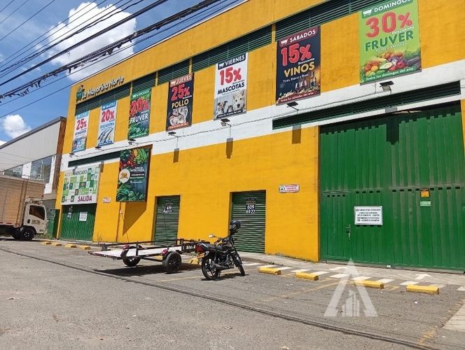 Bodega en arriendo en Colasania, Medellín, 1200 m² · foto 16 de 23