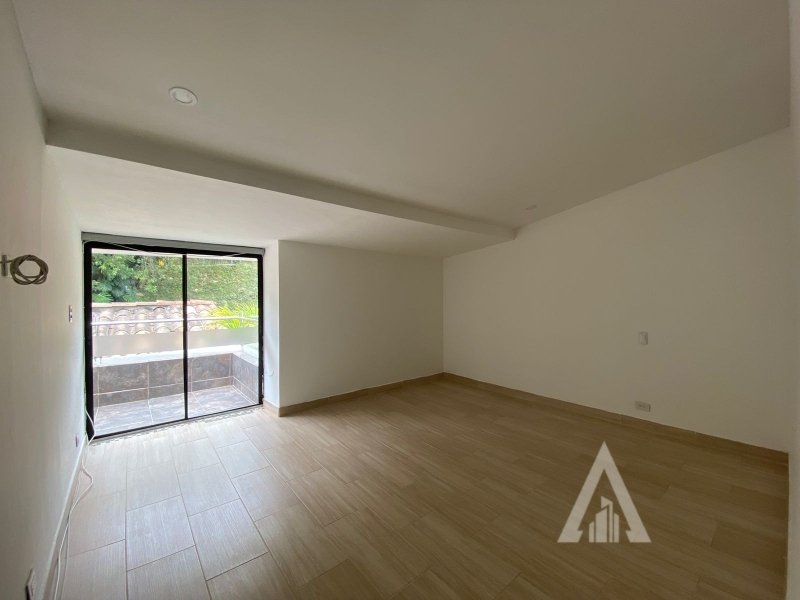 Apartamento en arriendo en El Poblado, Medellín · foto 11 de 16