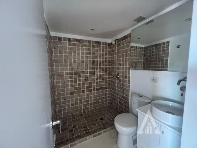 Apartamento de 2 alcobas en arriendo en Lalinde, Medellín, 153 m² · foto 11 de 24