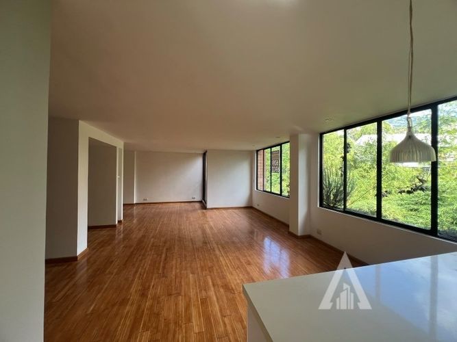 Apartamento de 2 alcobas en arriendo en Lalinde, Medellín, 153 m² · foto 12 de 24