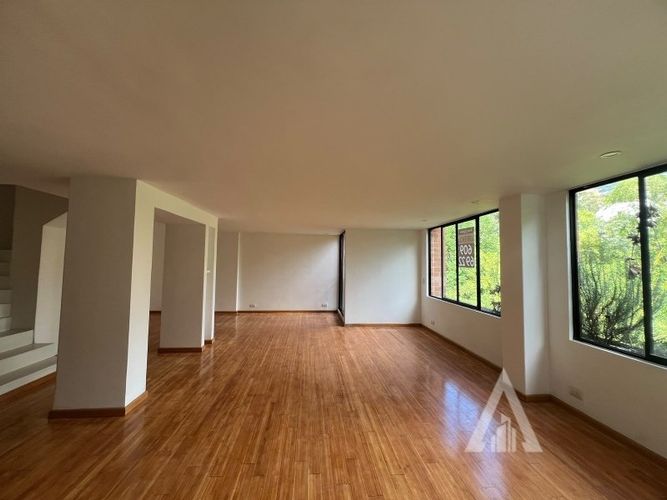 Apartamento de 2 alcobas en arriendo en Lalinde, Medellín, 153 m² · foto 17 de 24
