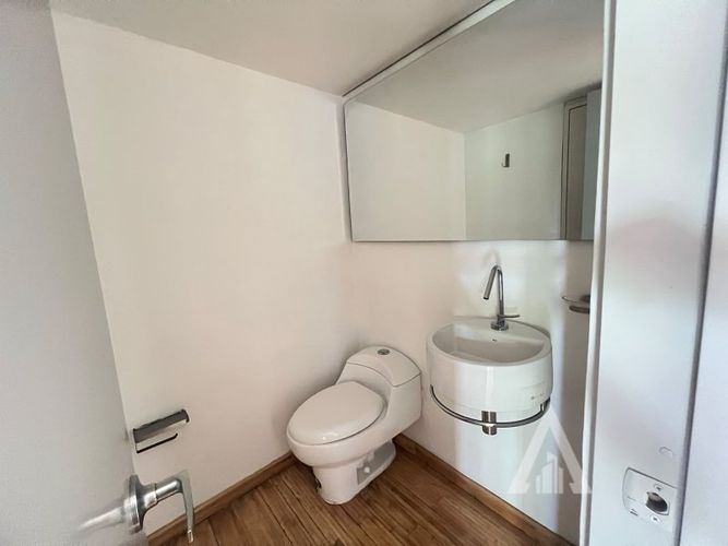 Apartamento de 2 alcobas en arriendo en Lalinde, Medellín, 153 m² · foto 21 de 24
