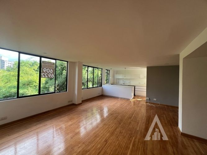 Apartamento de 2 alcobas en arriendo en Lalinde, Medellín, 153 m² · foto 22 de 24