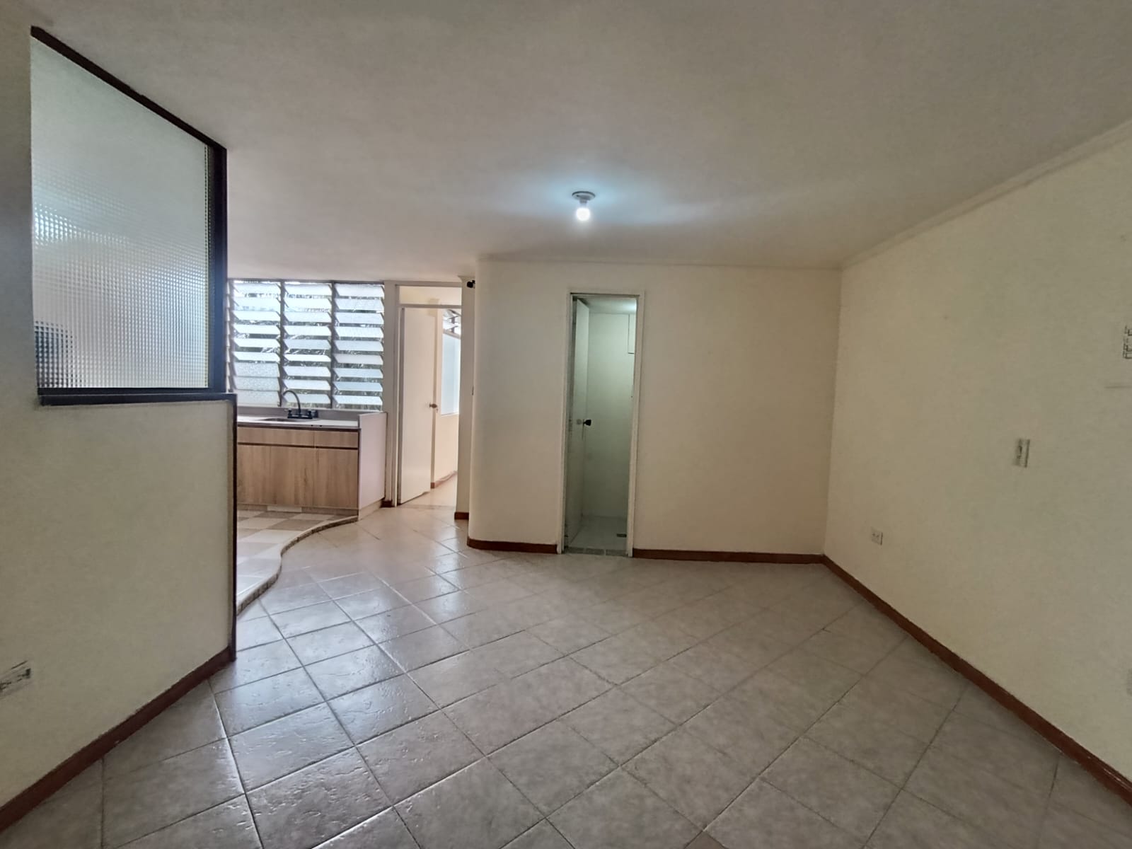 1BR Apartment in Laureles (55 m²)