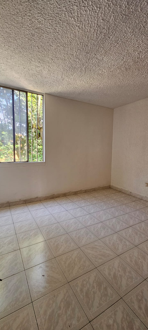 Apartamento en venta en Ciudad Los Alamos, Cali · foto 8 de 11