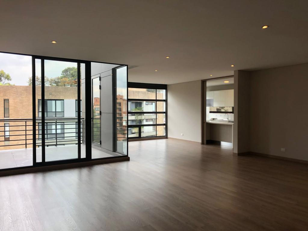 Apartamento en venta en Los Rosales, Bogotá · foto 2 de 24