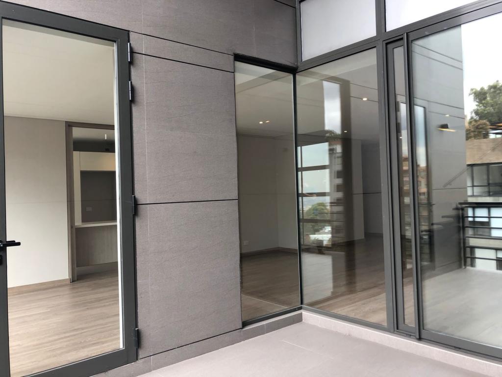 Apartamento en venta en Los Rosales, Bogotá · foto 11 de 24