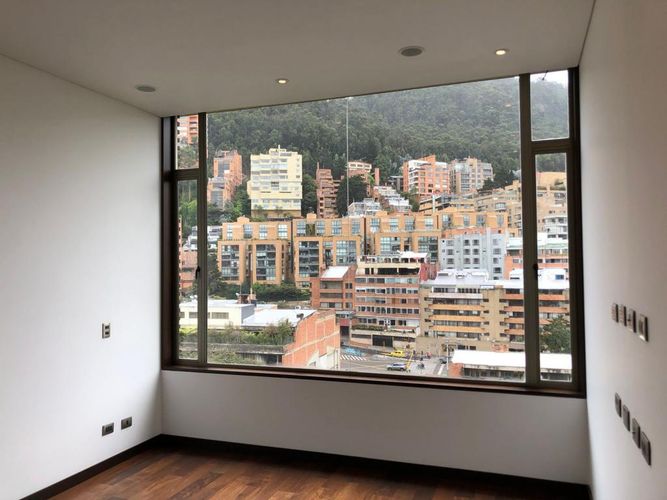 Apartamento de 3 alcobas en venta en La Cabrera, Bogotá, 256 m² · foto 13 de 24