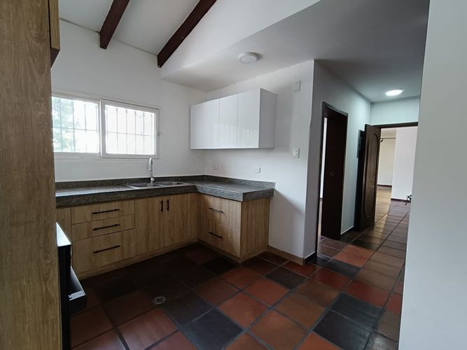 Casa de 4 alcobas en venta en Santa Rita, Cali, 350 m² · foto 7 de 24