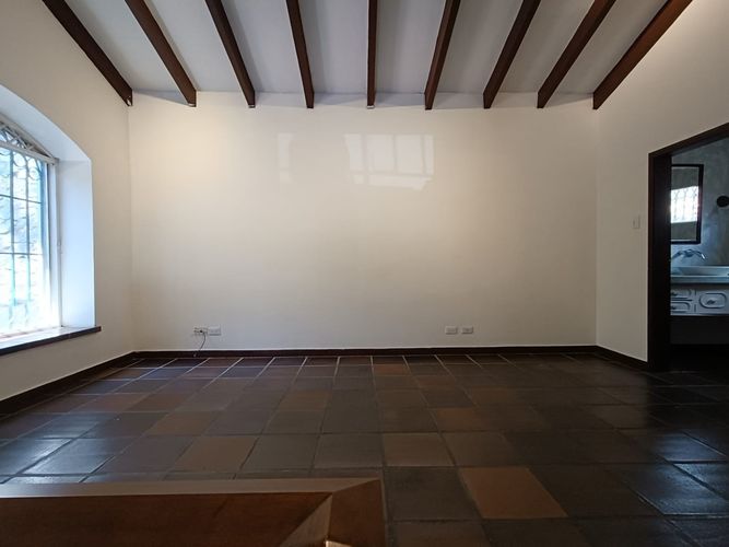 Casa de 4 alcobas en venta en Santa Rita, Cali, 350 m² · foto 10 de 24