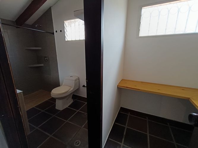 Casa de 4 alcobas en venta en Santa Rita, Cali, 350 m² · foto 15 de 24