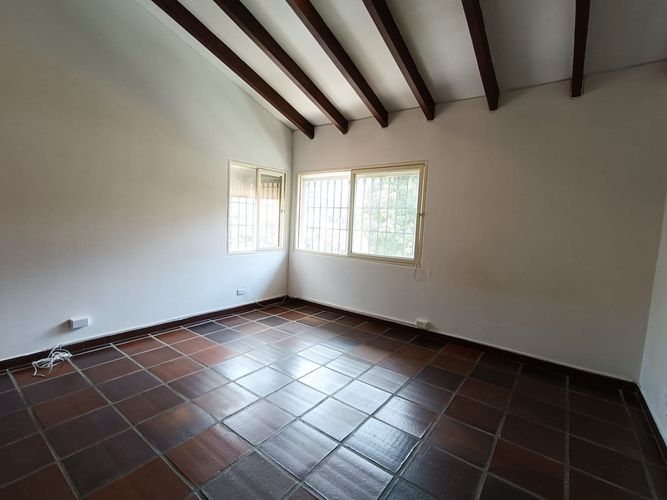 Casa de 4 alcobas en venta en Santa Rita, Cali, 350 m² · foto 19 de 24