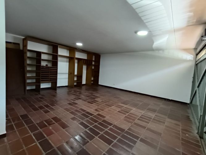 Casa de 4 alcobas en venta en Santa Rita, Cali, 350 m² · foto 22 de 24