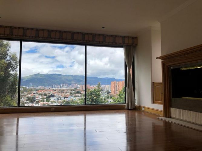 Apartamento de 4 alcobas en venta en Niza Suba, Bogotá, 481 m² · foto 23 de 24