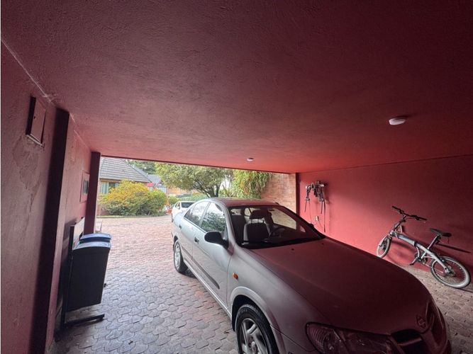 Casa de 3 alcobas en venta en Sotileza, Bogotá, 230 m² · foto 2 de 24
