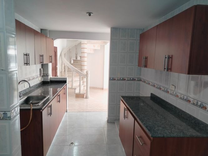Edificio en venta en El Ingenio, Cali, 1074 m² · foto 9 de 24