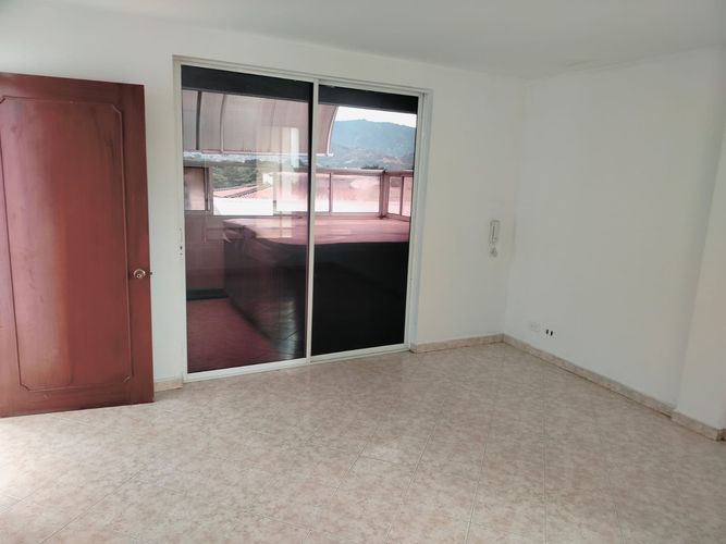 Edificio en venta en El Ingenio, Cali, 1074 m² · foto 12 de 24