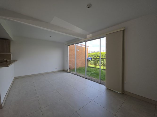 Casa de 3 alcobas en venta en Ciudad Pangola, Jamundí, 98 m² · foto 8 de 23