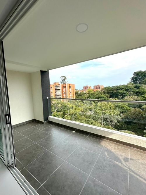 Apartamento de 3 alcobas en venta en Ciudad Jardin, Cali, 171 m² · foto 11 de 13