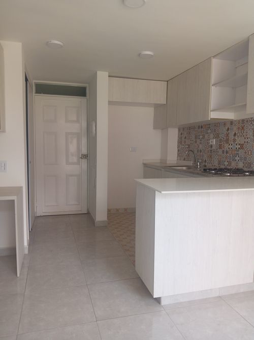 Apartamento de 2 alcobas en venta en Hayuelos, Bogotá, 43 m² · foto 4 de 20