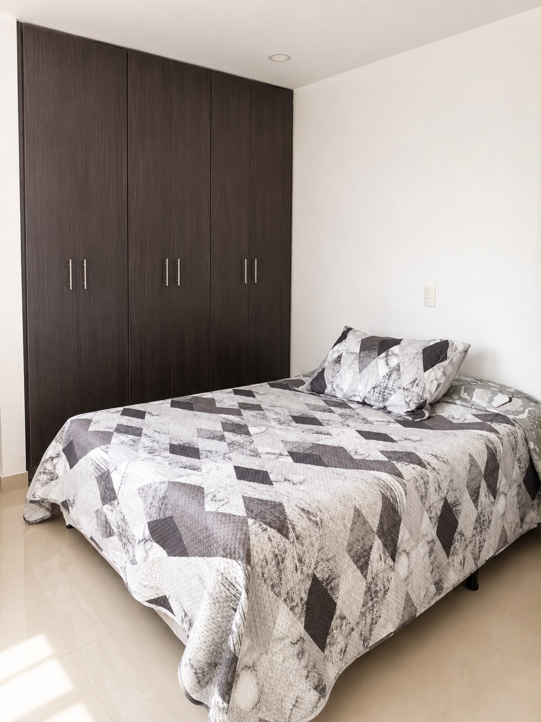 Habitación en arriendo en Laureles