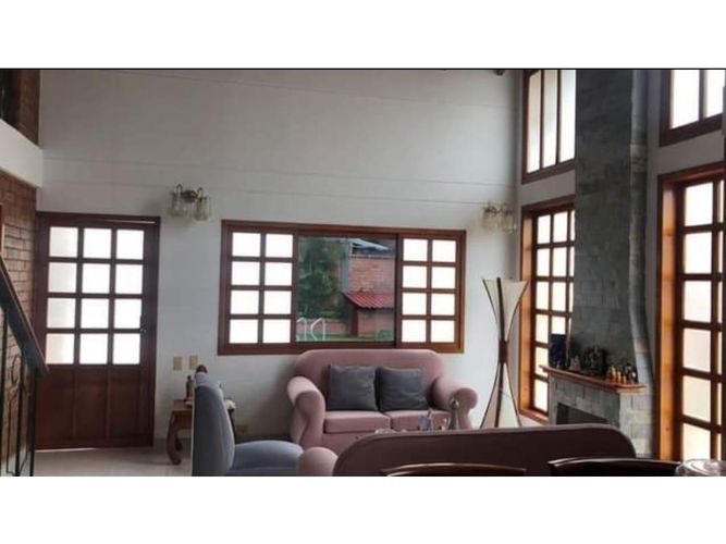 Casa en venta en Lagos Del Cacique, Floridablanca, 350 m² · foto 2 de 19
