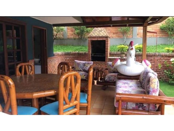 Casa en venta en Lagos Del Cacique, Floridablanca, 350 m² · foto 3 de 19
