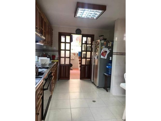 Casa en venta en Lagos Del Cacique, Floridablanca, 350 m² · foto 5 de 19